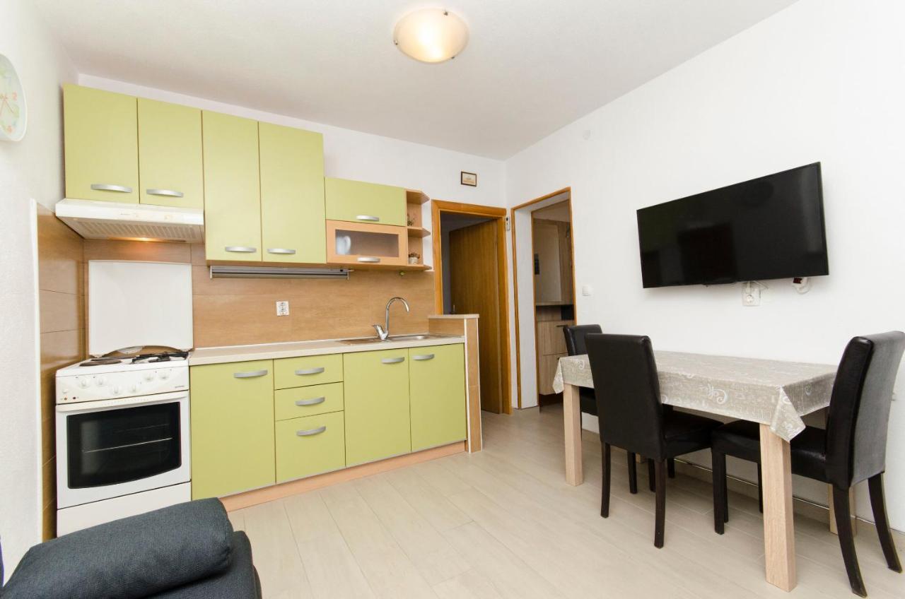Apartments Banic Postira Extérieur photo