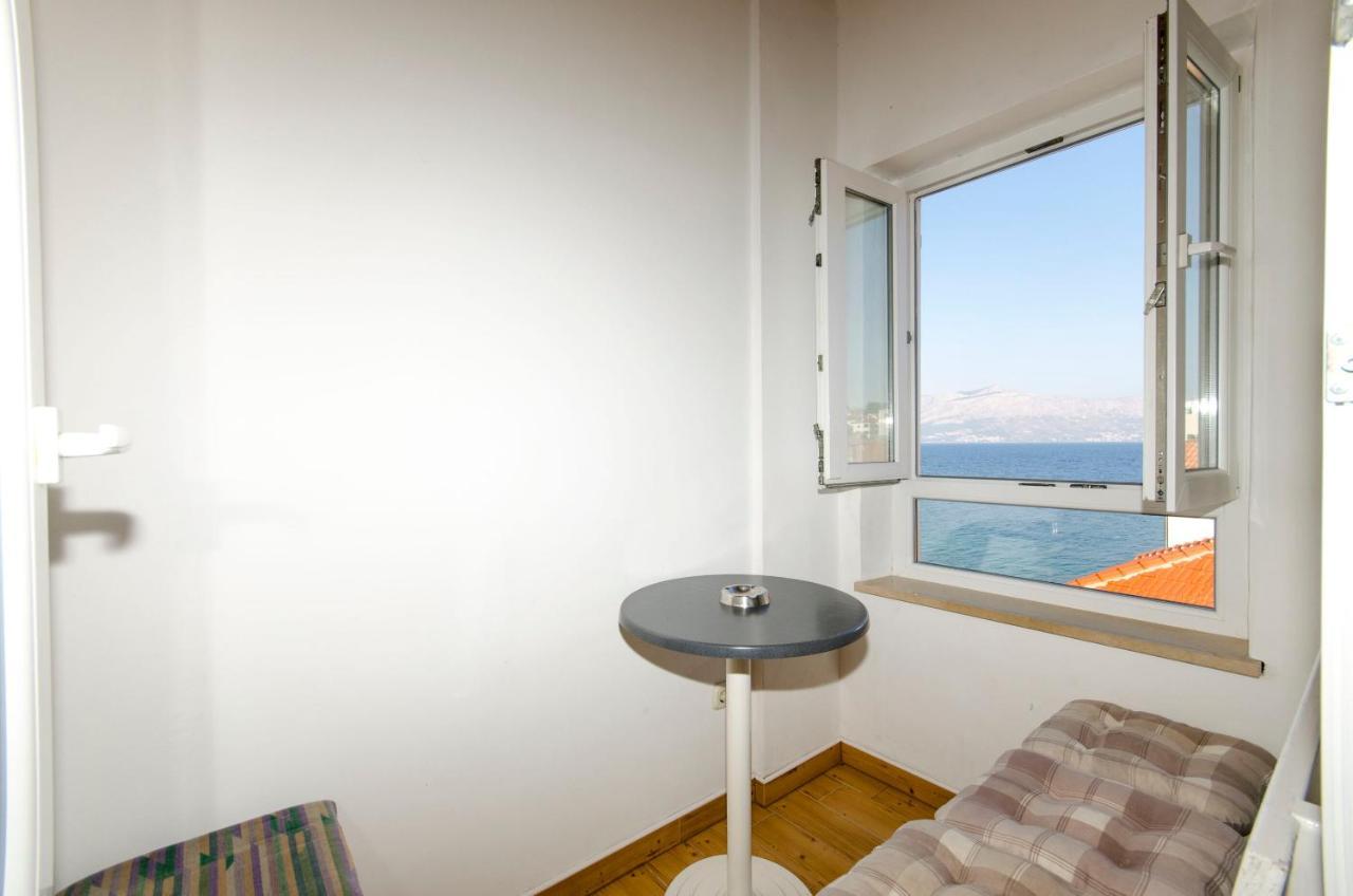 Apartments Banic Postira Extérieur photo